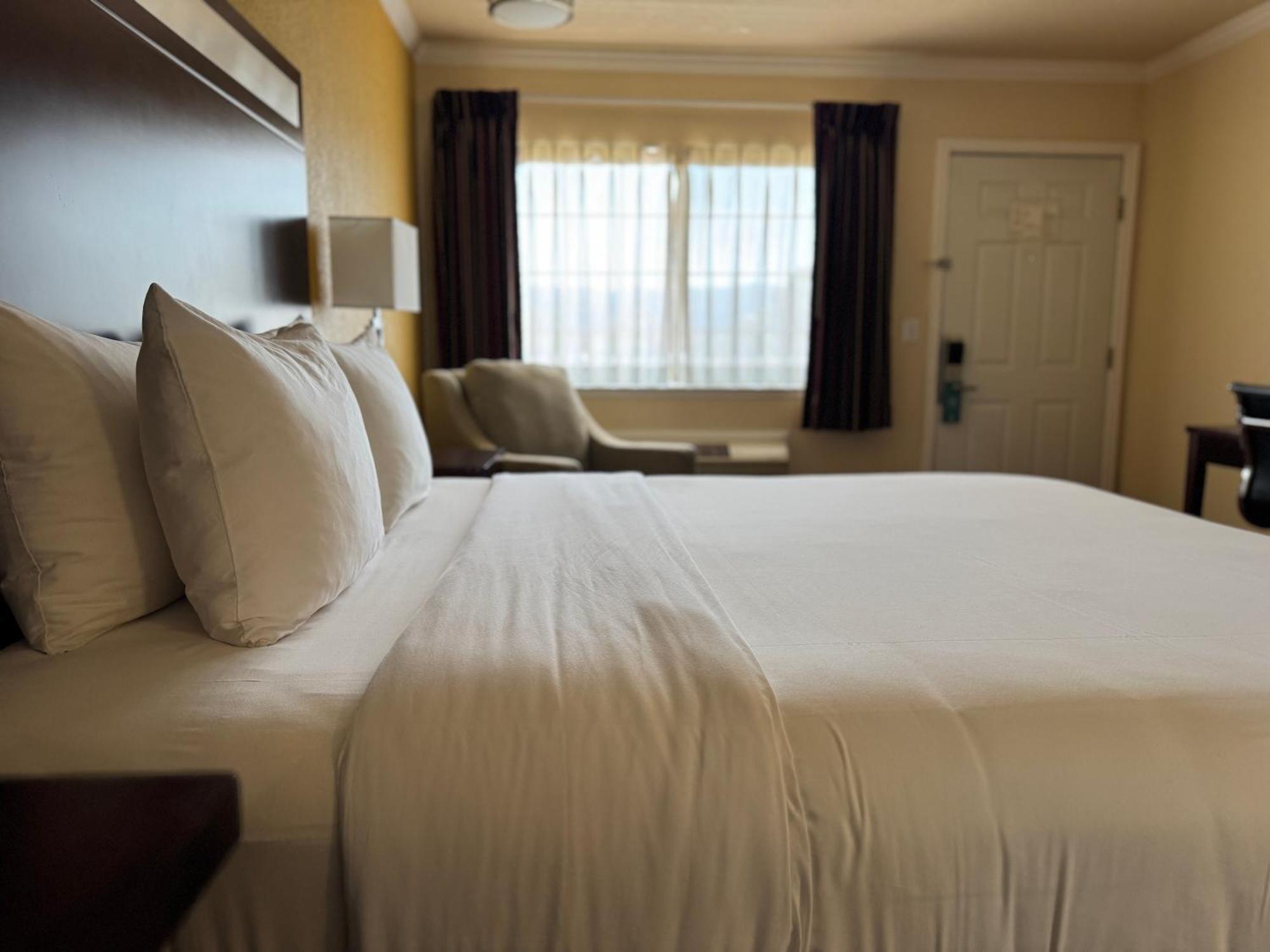 Quality Inn Ukiah Exterior photo