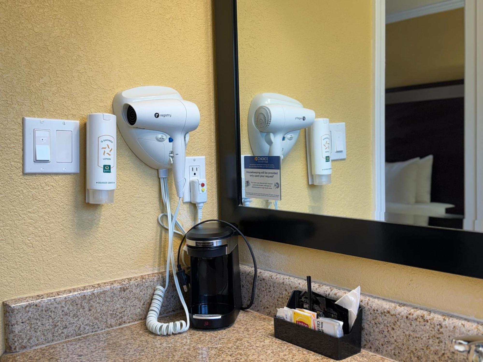 Quality Inn Ukiah Exterior photo
