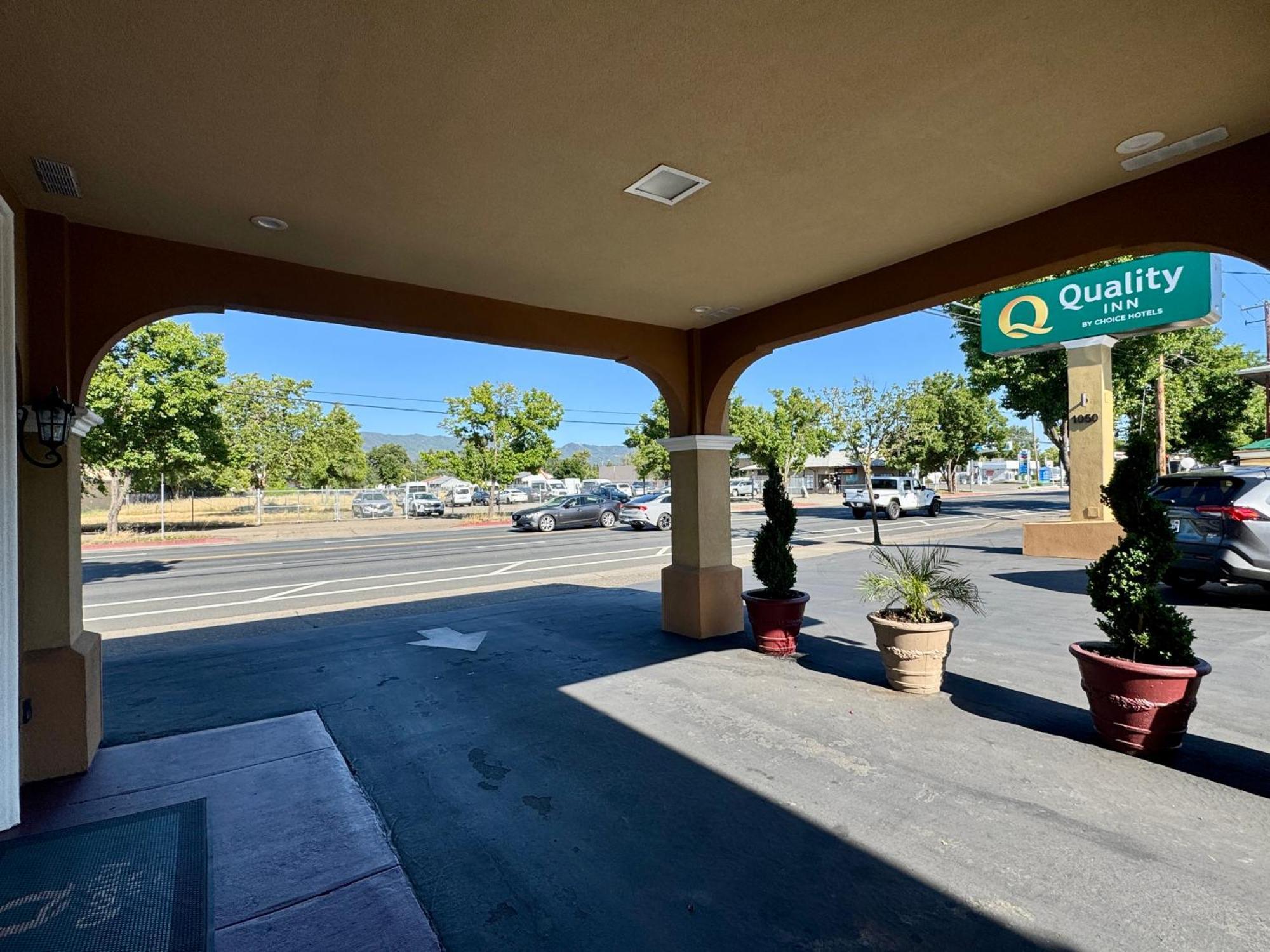 Quality Inn Ukiah Exterior photo