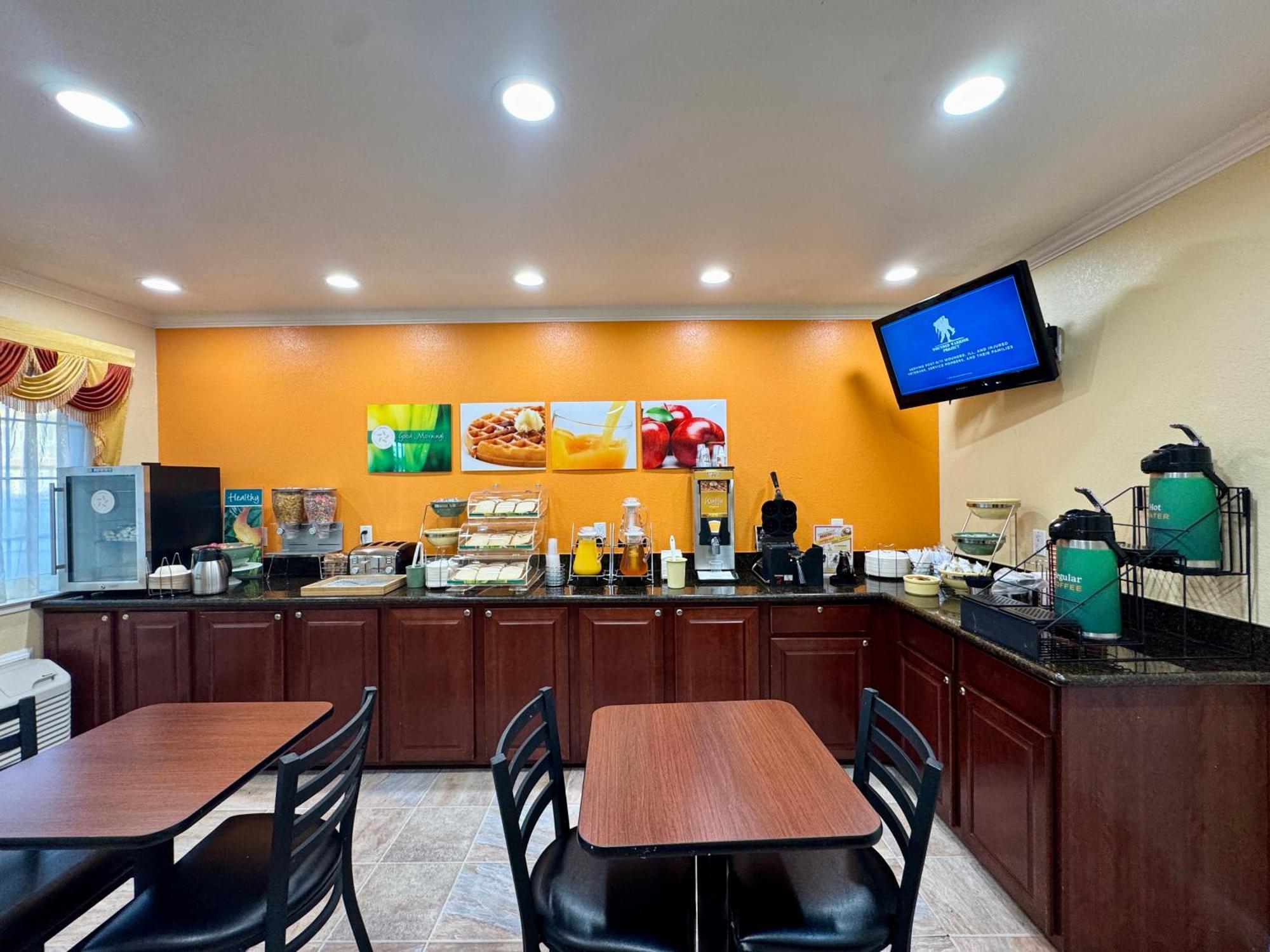 Quality Inn Ukiah Exterior photo