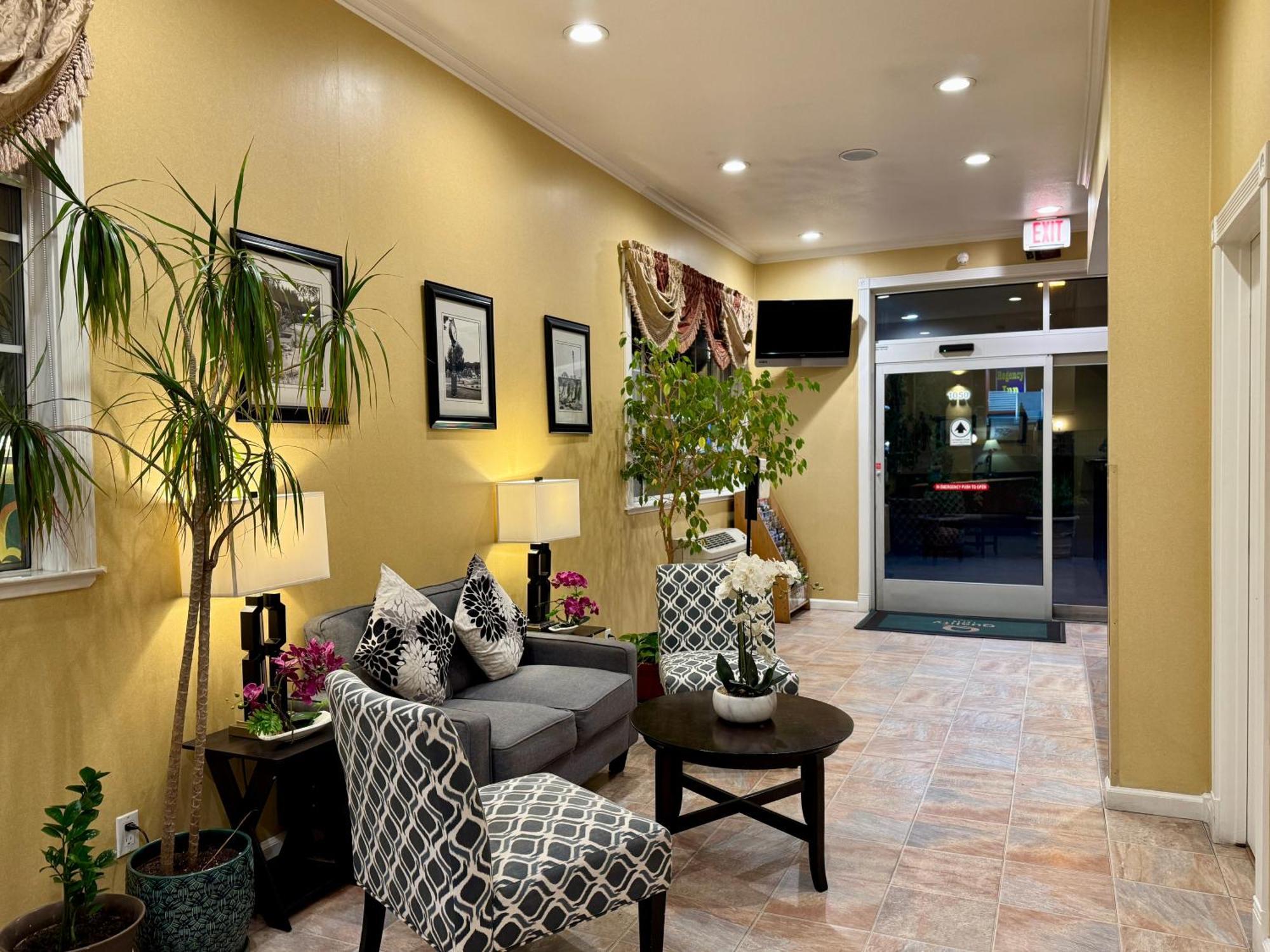 Quality Inn Ukiah Exterior photo