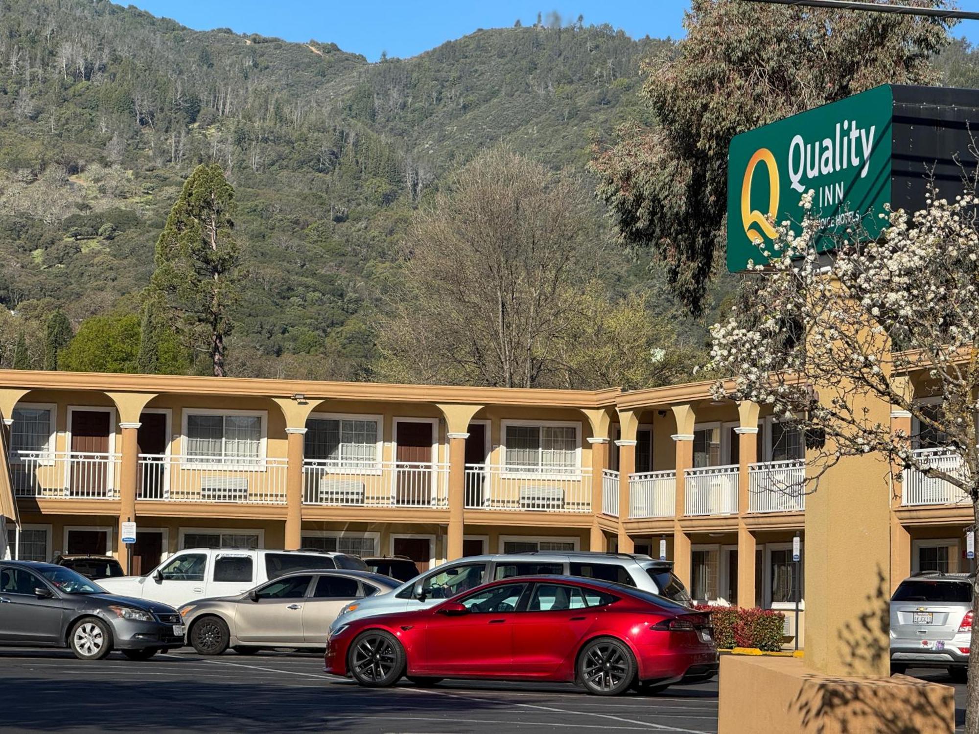 Quality Inn Ukiah Exterior photo