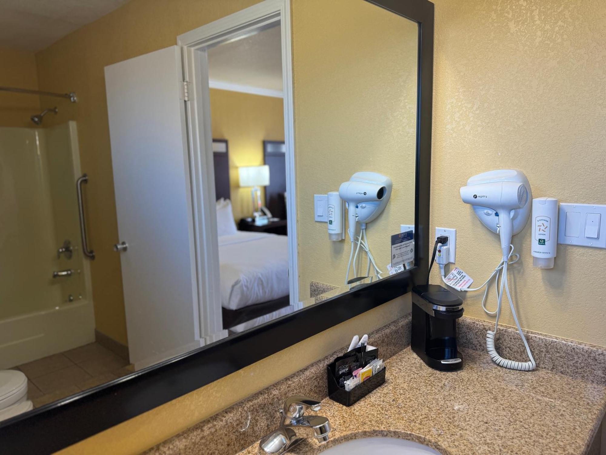 Quality Inn Ukiah Exterior photo