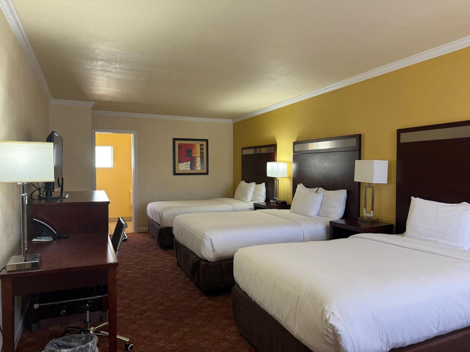 Quality Inn Ukiah Exterior photo